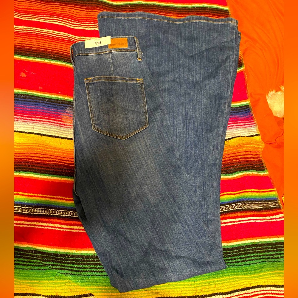 Judy Blue Flare Jeans 💙